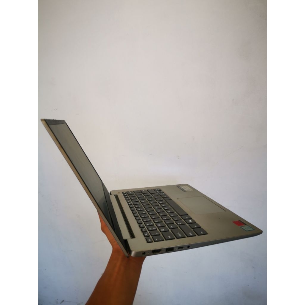 LAPTOP LENOVO IDEAPAD 330S