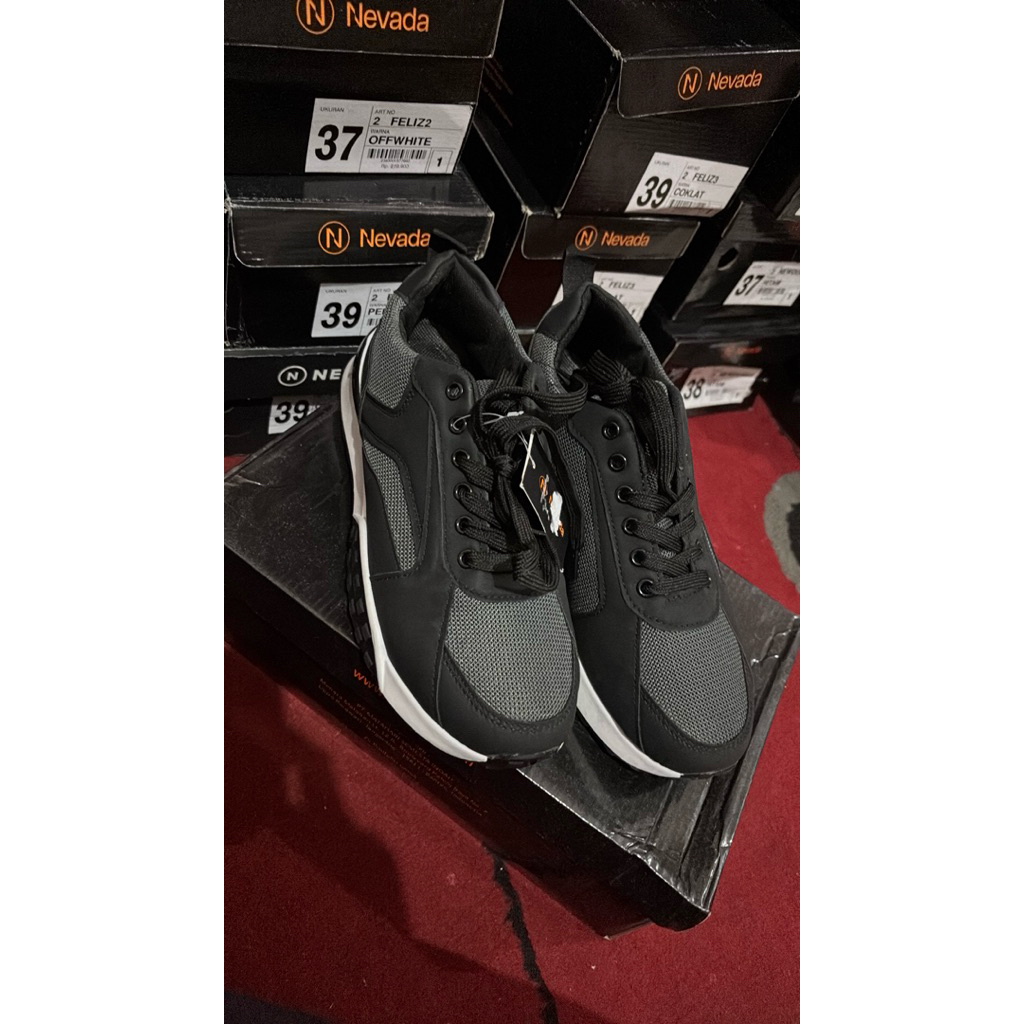 sepatu casual pria Nevada | sepatu sport cowok warna hitam abu