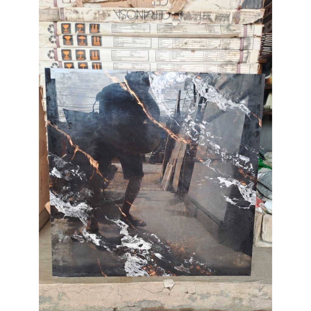 granit hitam motif 60x60