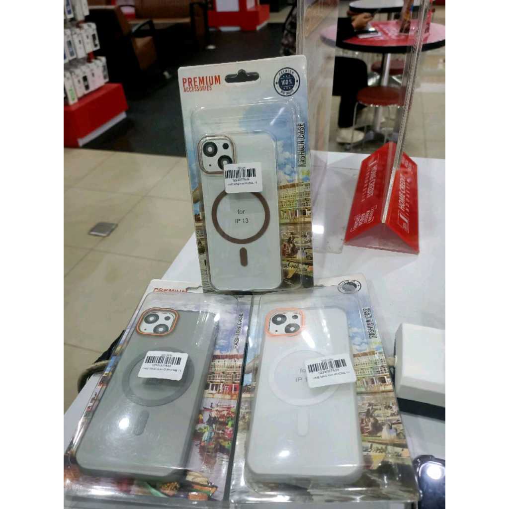 CASE UME MAG ION / CLOUD (IPHONE 13)