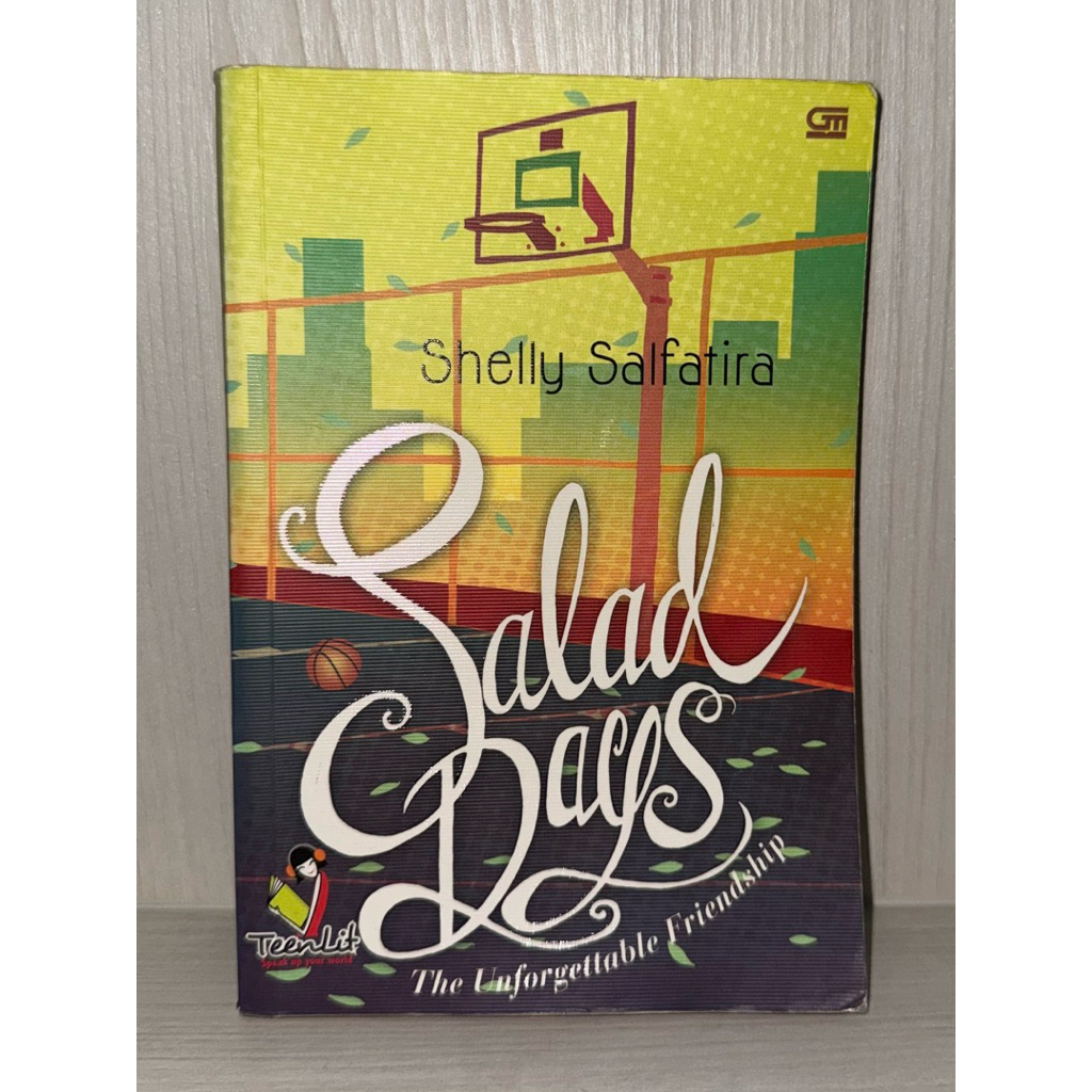 Novel Salad Days preloved