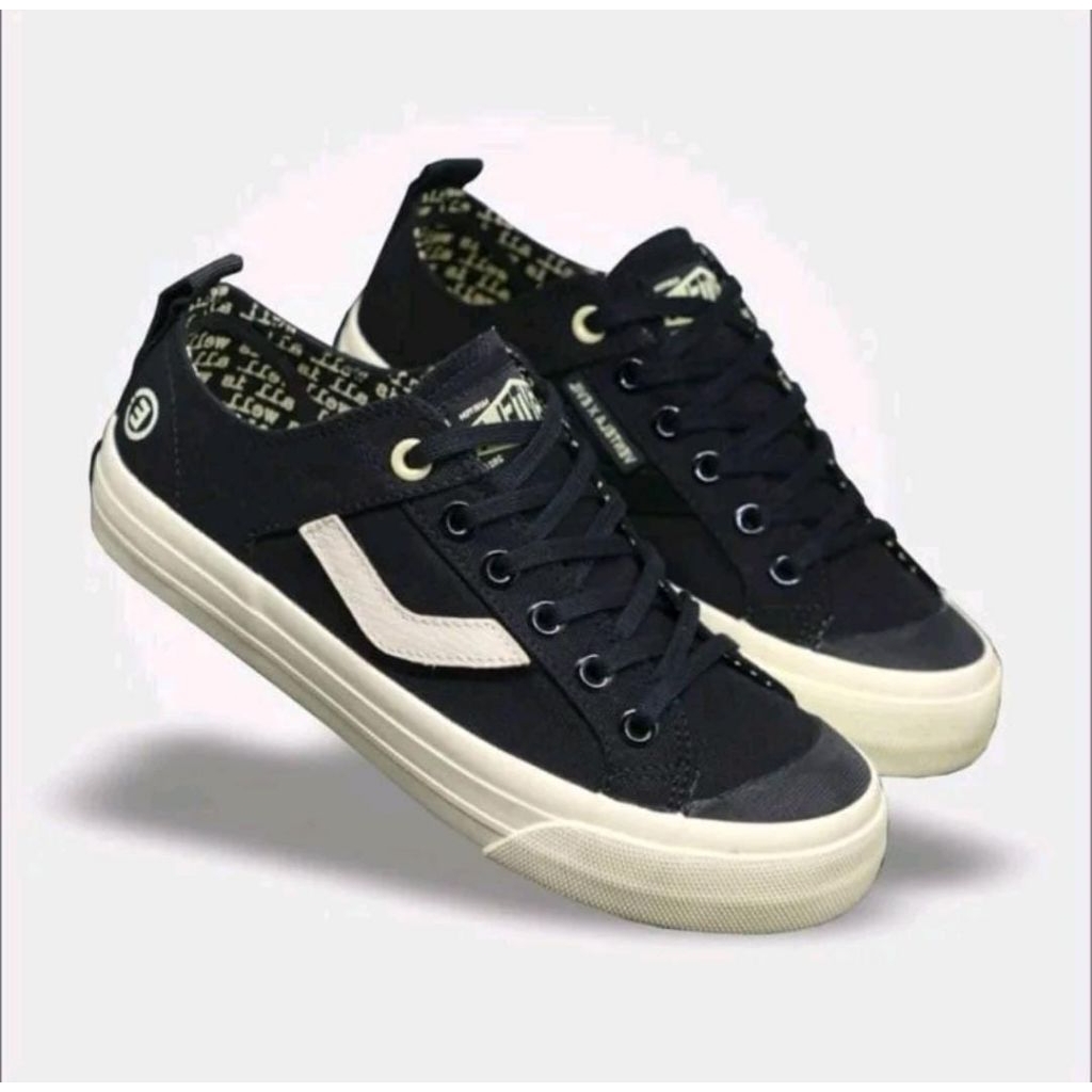 Ventela Evil Low Black White