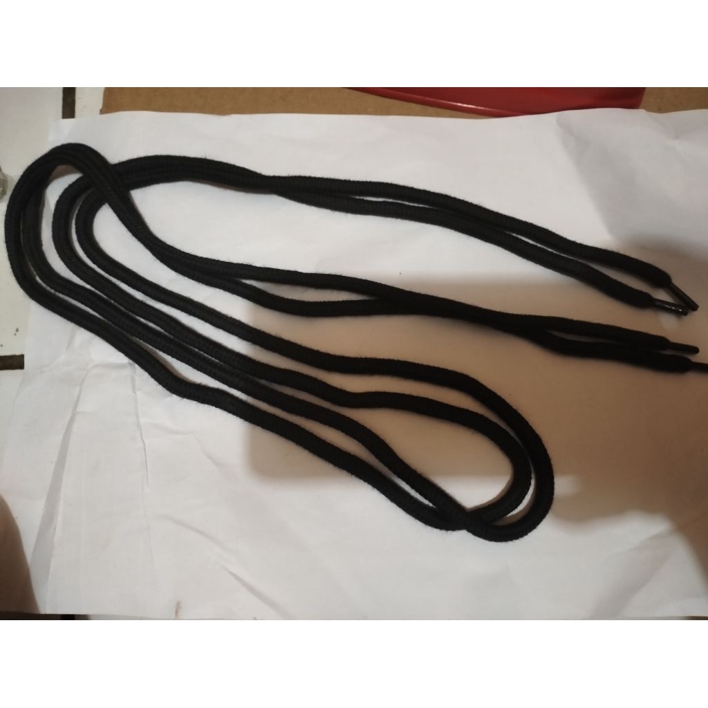 tali sepatu ukuran 5mm panjang 130cm warna hitam