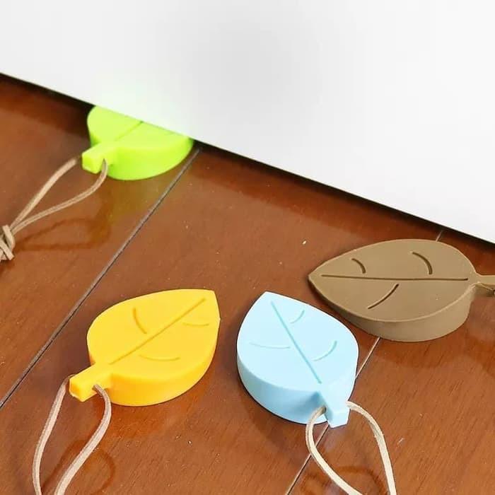 Ganjalan Pintu Daun Pengaman Pintu Bentuk Daun Penahan Pintu Daun