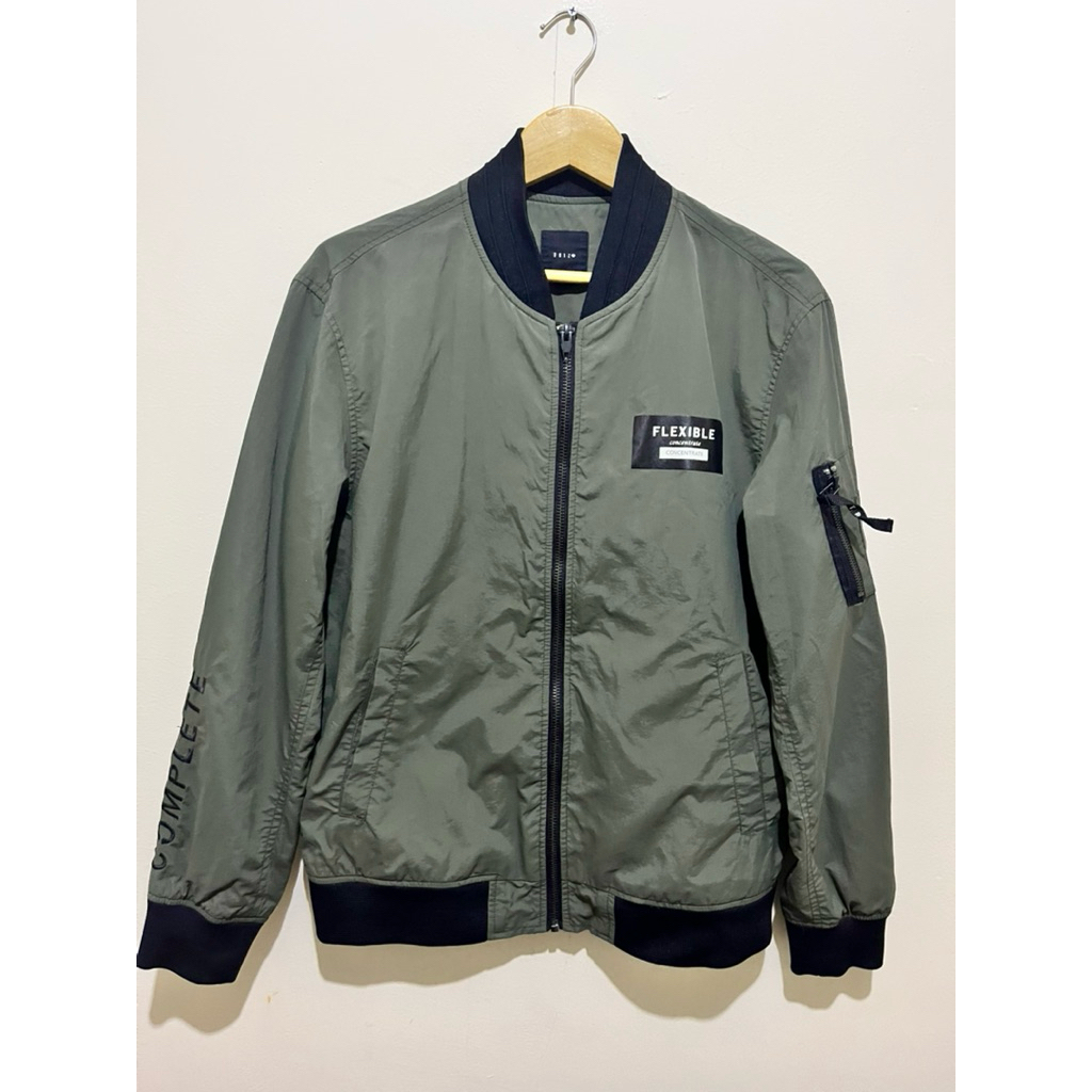 Jaet bomber ugiz carcoal green army size M used