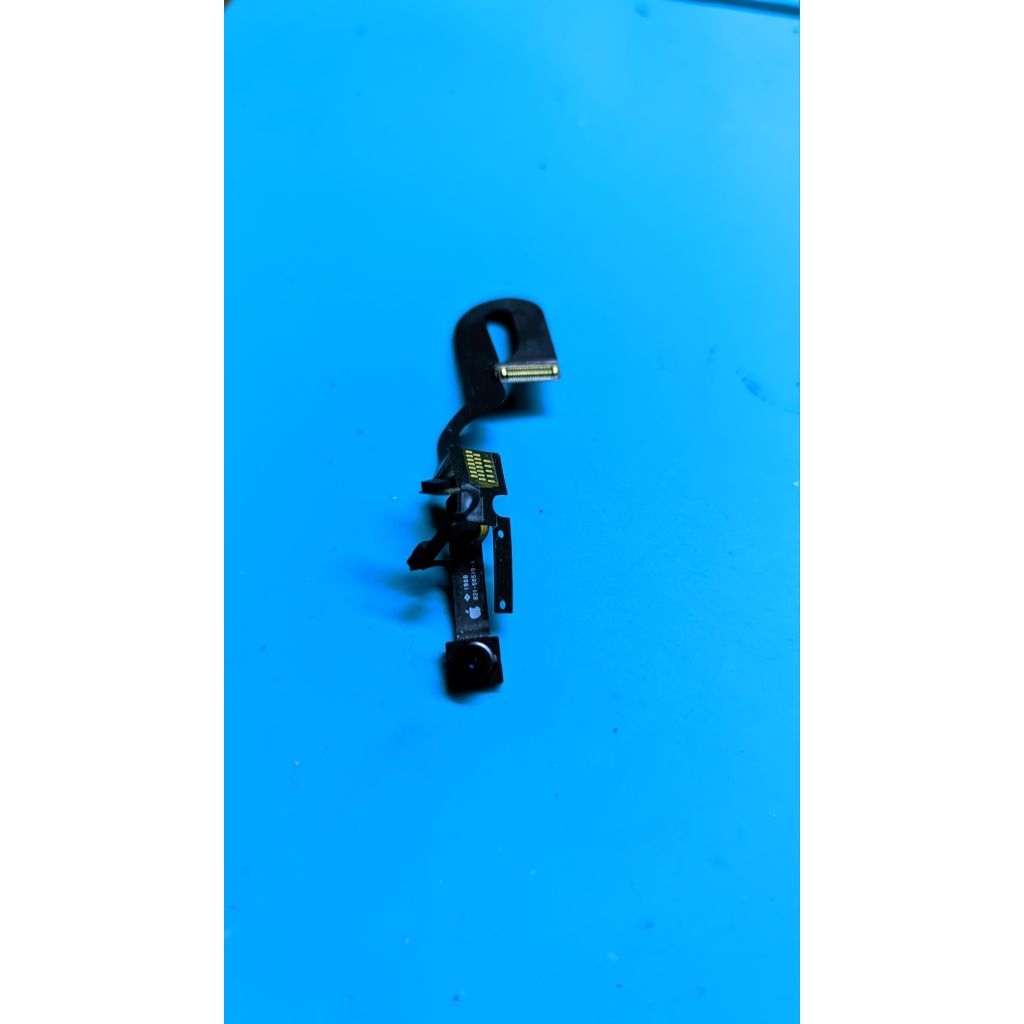 Kamera depan copotan iPhone 7 Plus