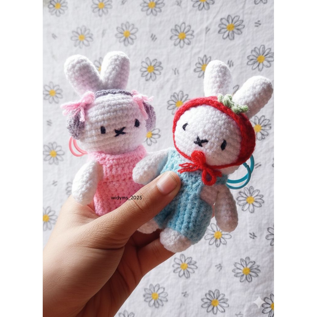Miffy Plush with overall - Ganci Miffy Rajut