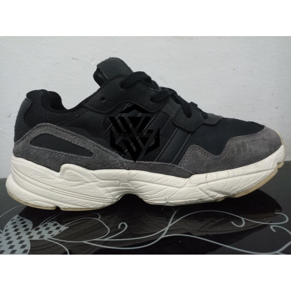 Sepatu Second Ori - Adidas Yung 96 Size 42,5