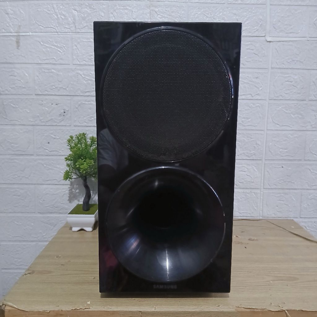 Speaker Subwoofer Samsung pasif