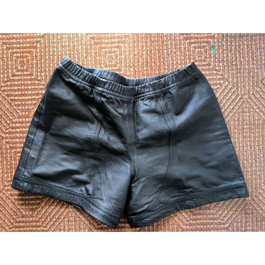 Celana Pendek Kulit Domba Asli Unisex