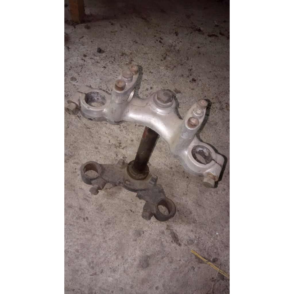 segitiga t suzuki trs original