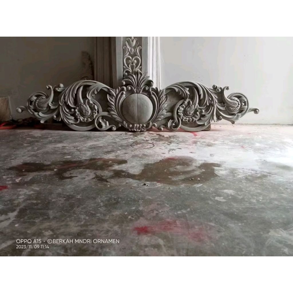 ornamen ukiran beton,dinding pagar