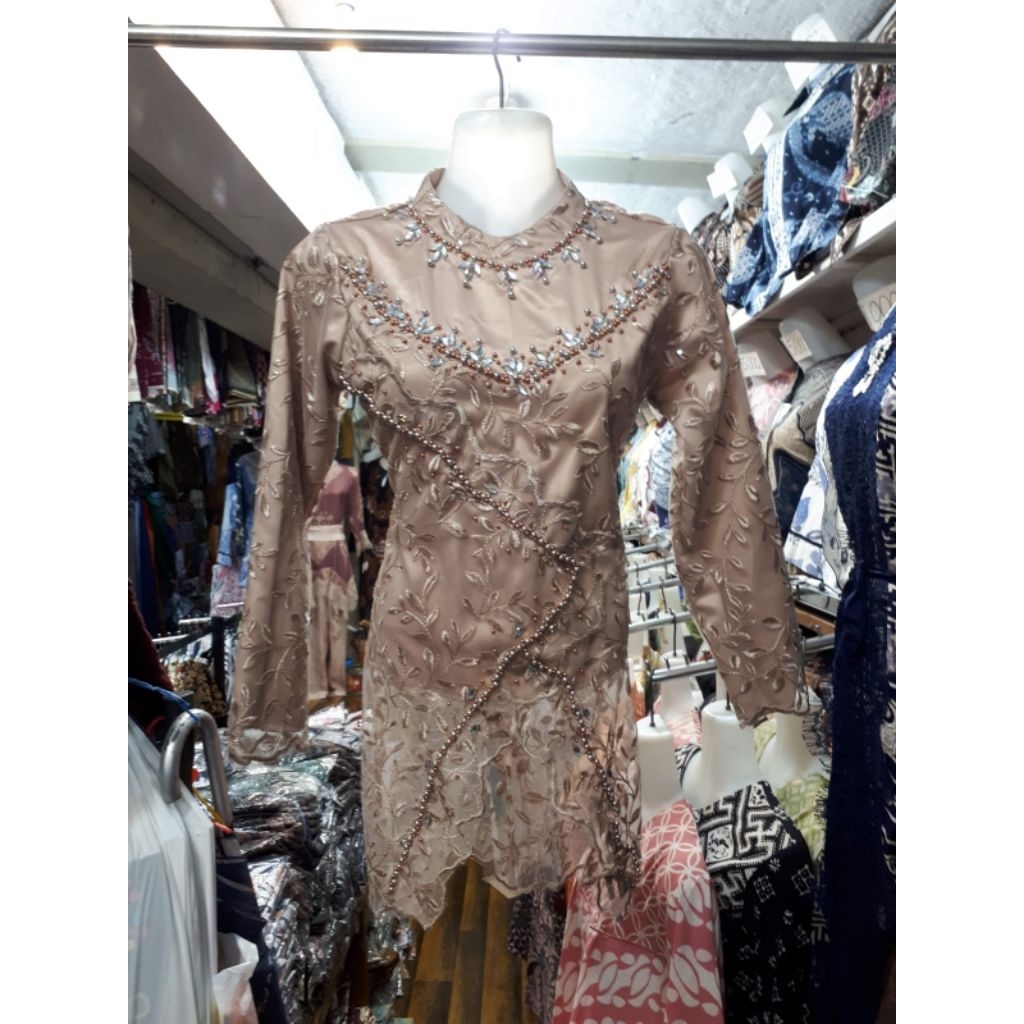 Kebaya Modern Tile Mocha Payet Batu