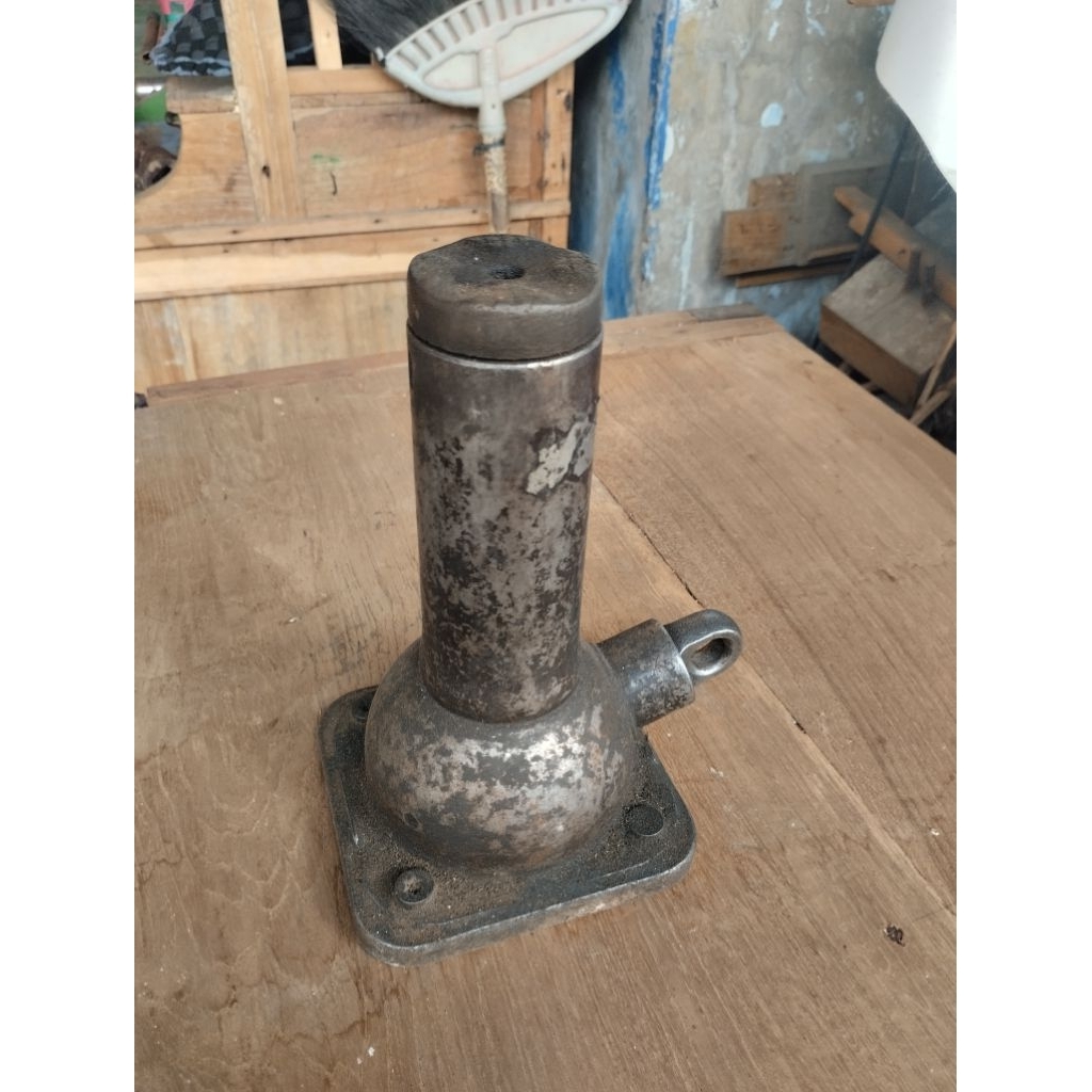 Dongkrak ulir jadul Antik normal mobil Jeep