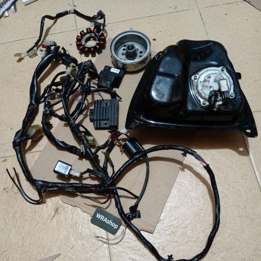 pengapian fulset kabel bodi ecu kiprok tanki fuelpump  spul magnet koil motor yamaha mio  m3 125 mio