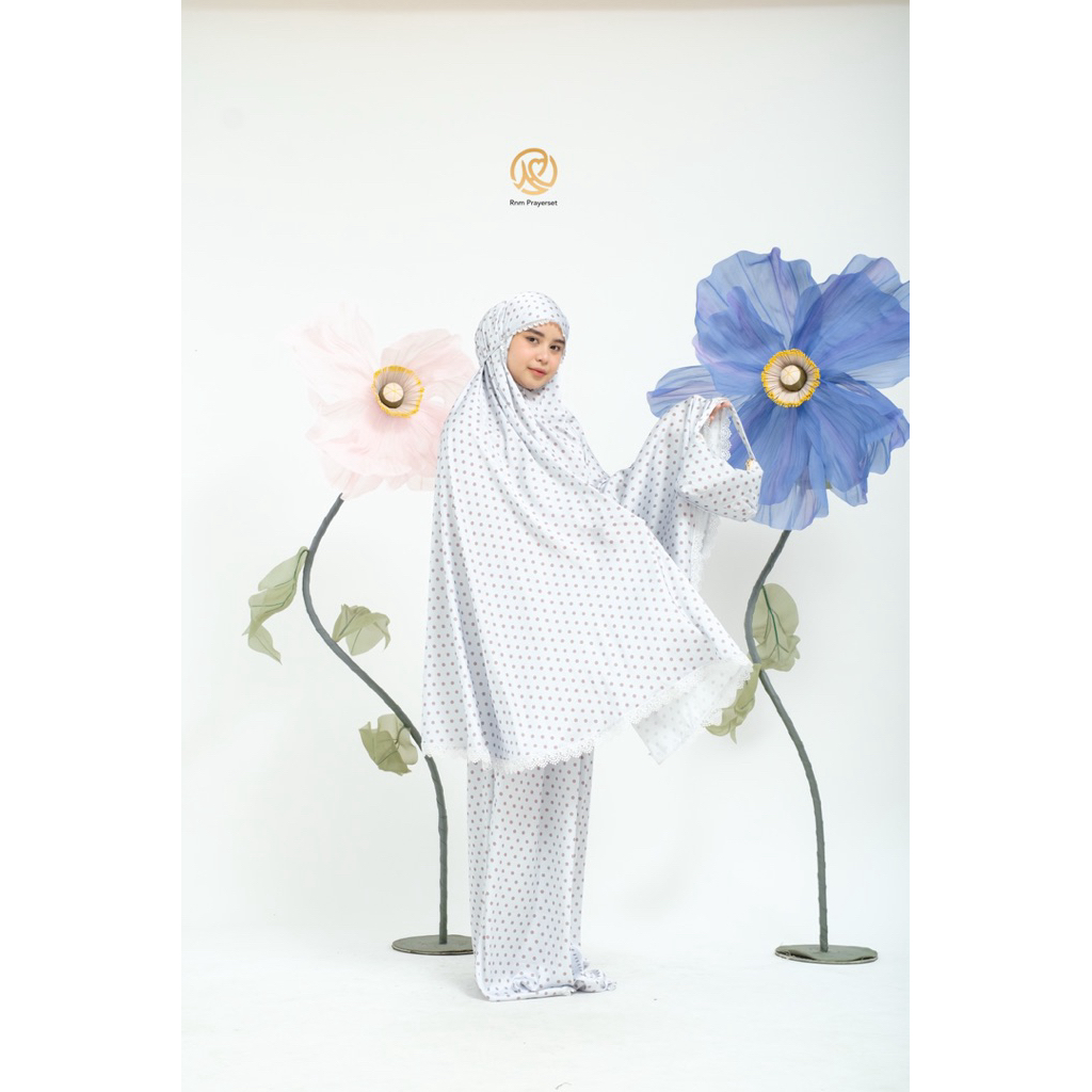 Mukena Leona silk polkadot armani renda premium lengkap tas pouch zipper