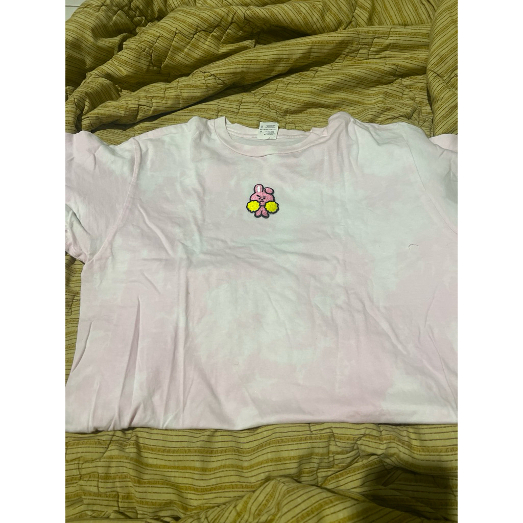 preloved t-shirt kookie BTS