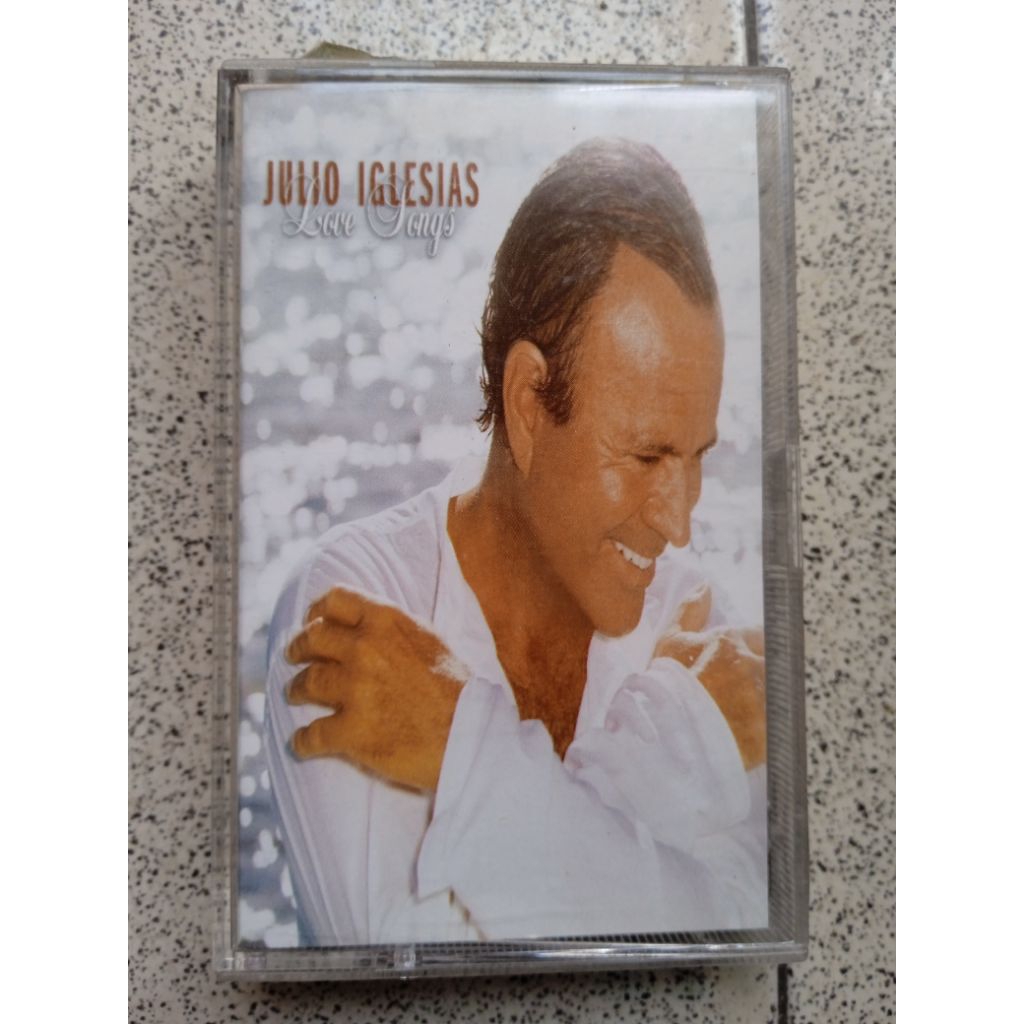 Kaset pita Julio Iglesias