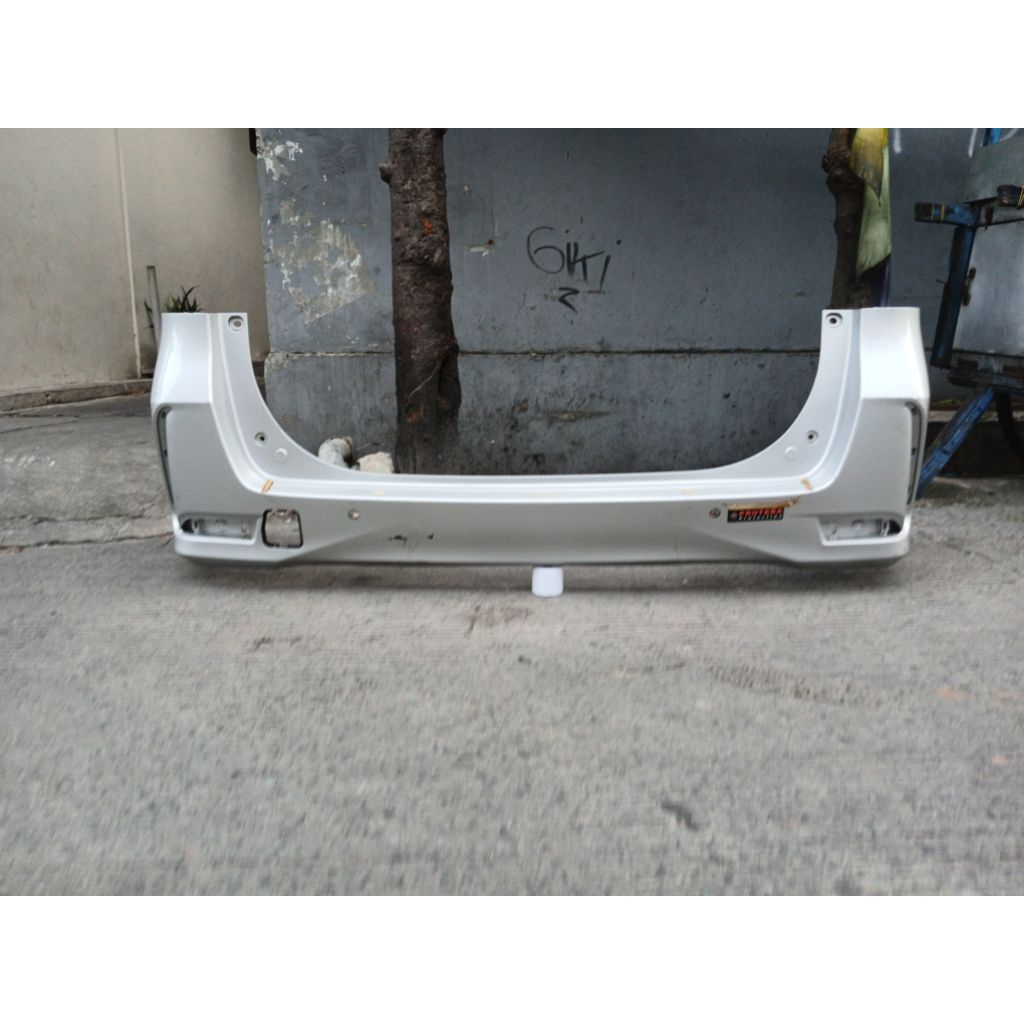 bumper belakang avanza G 2019 2020 original copotan