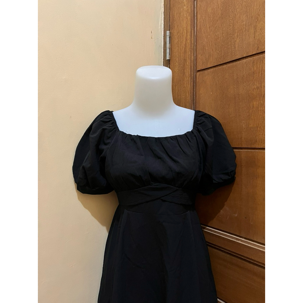 Dress Dinner/Dress Pesta/ Dress Lengan Balon Hitam