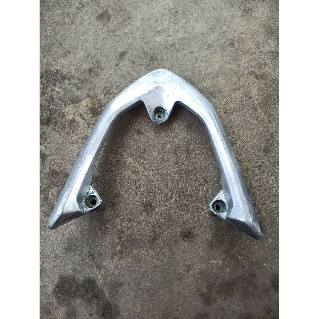 Behel Pegangan Jok Ori Vario 125 Old Kzr Bekas