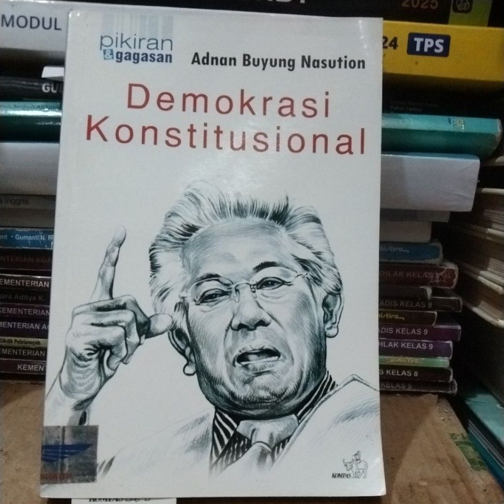 Buku bekas Demokrasi konstitusional