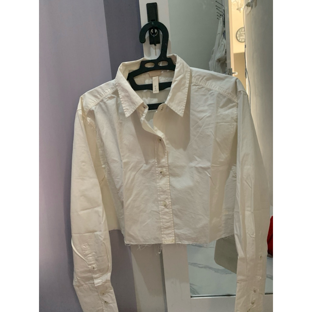 preloved kemeja crop hnm