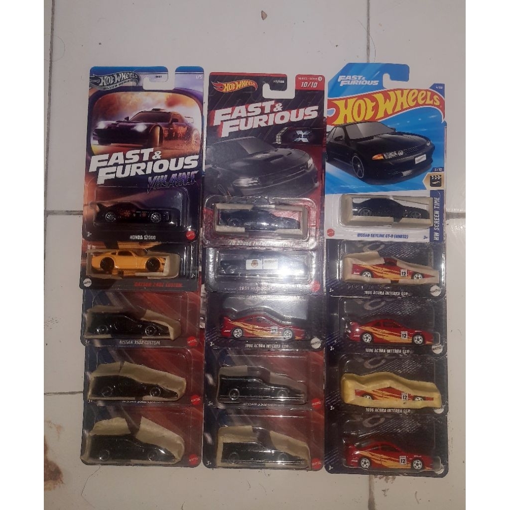 Paket Hotwheels 15 pcs sesuai pict