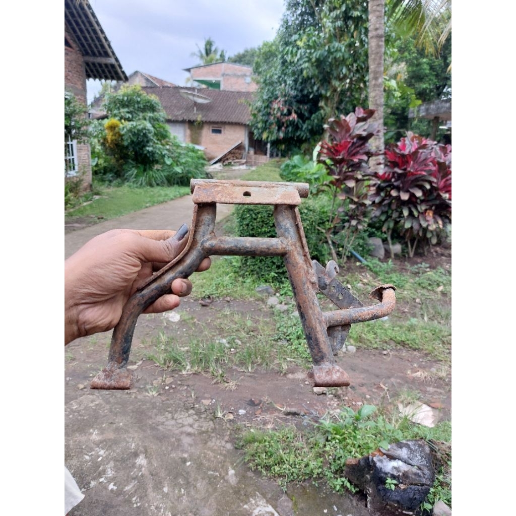 Standar Tengah Honda Beat Karbu Scoopy Karbu Original