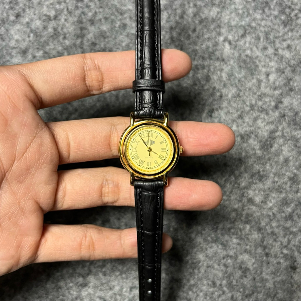 Jam tangan hilton original second quartz original cewe