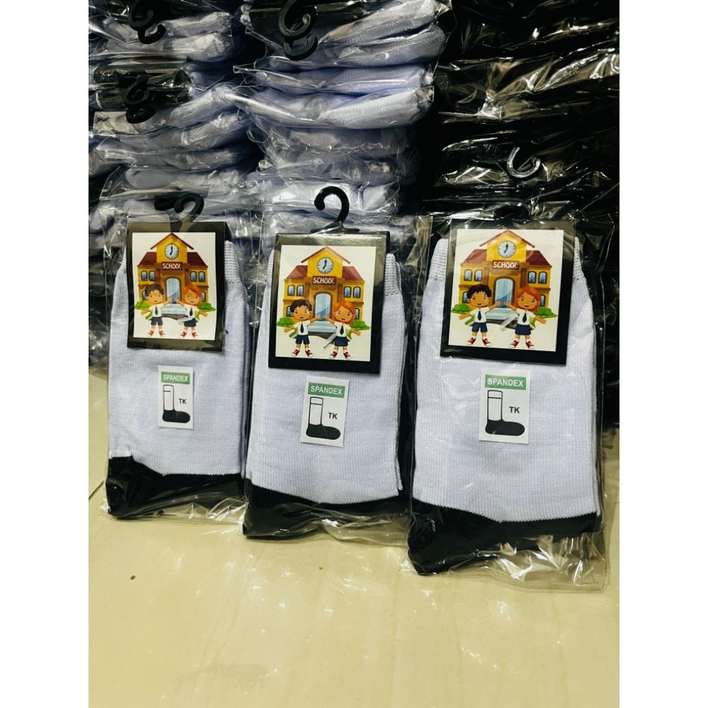 kaos kaki sekolah hitam putih TK