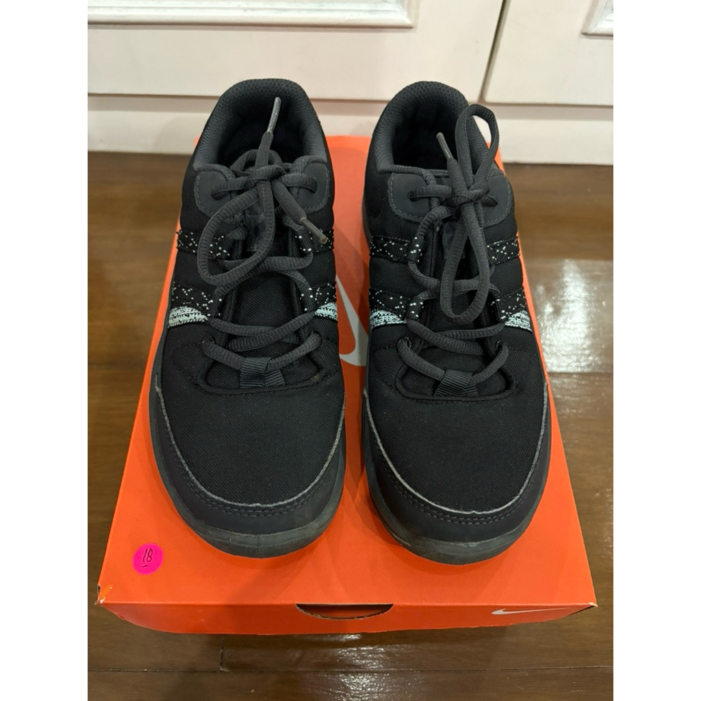 preloved sepatu gunung Decathlon Quechua Sepatu Hiking