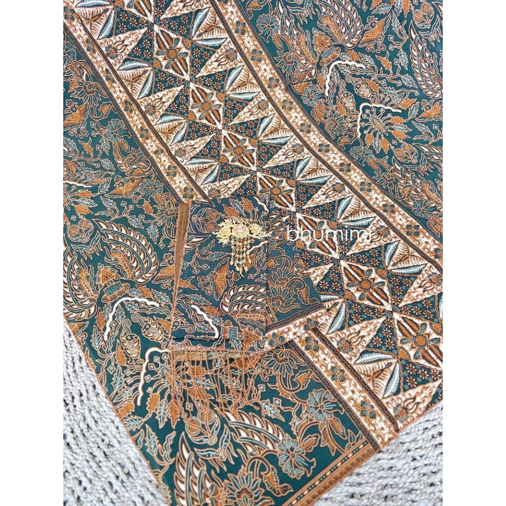 kamen sutra paris batik/ sutra paris batik/ kamen suta paris
