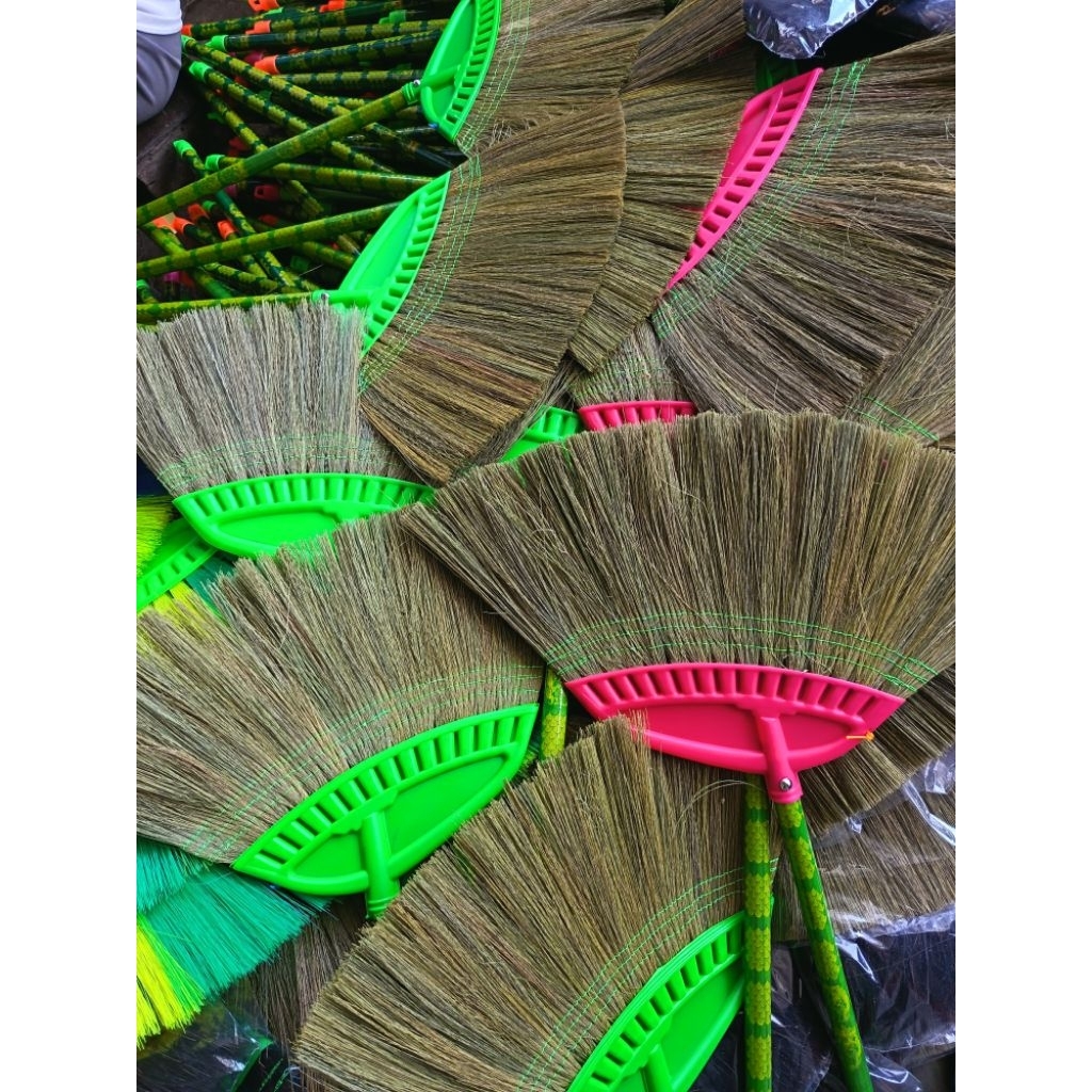 Sapu rayung/Sapu lantai model rayung/Sapu ijuk murah/peralatan dapur