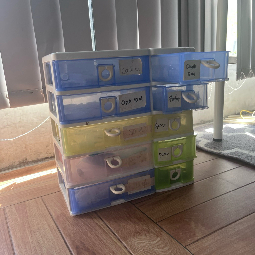 PRELOVED LACI DRAWER PLASTIK 5 SUSUN LOVINA DW315 Lemari / Laci Plastik 4 Susun Lovina Drawer 4 Susu