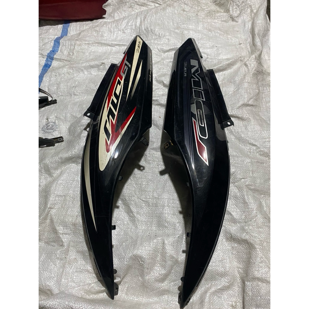 Cover body belakang mio j original lepasan copotan motor