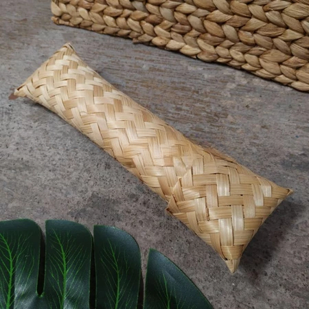 Perlengkapan Rumah Tempat Penyimpanan Sendok Makan Tempat Sendok Anyaman Bambu