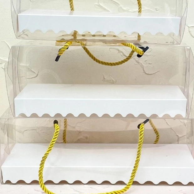 Delightfull Box Mika Tali Roll Cake