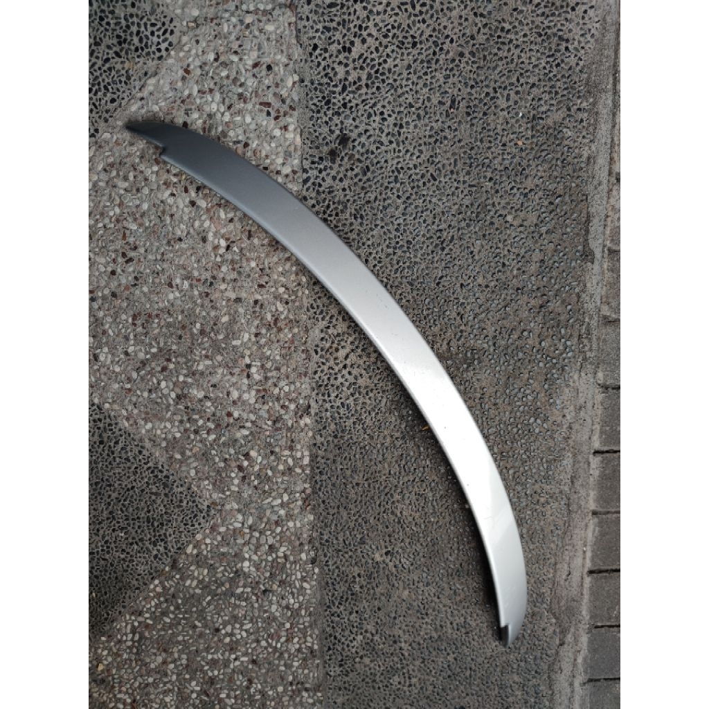 spoiler slim belakang yaris bakpao