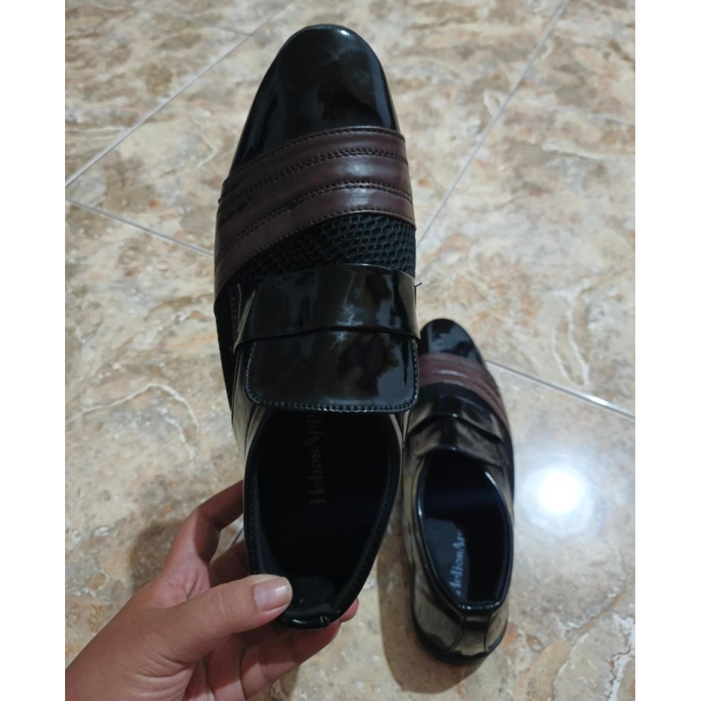 (Second) Sepatu Pantofel Pria size 39