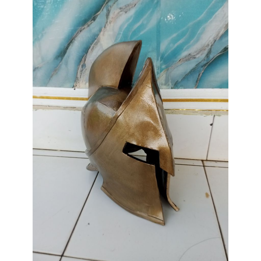 helm Spartan cosplay