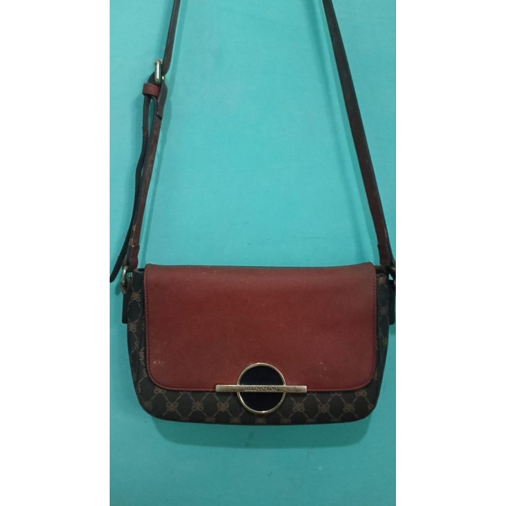 PRELOVED — Tas Selempang Helen Spring