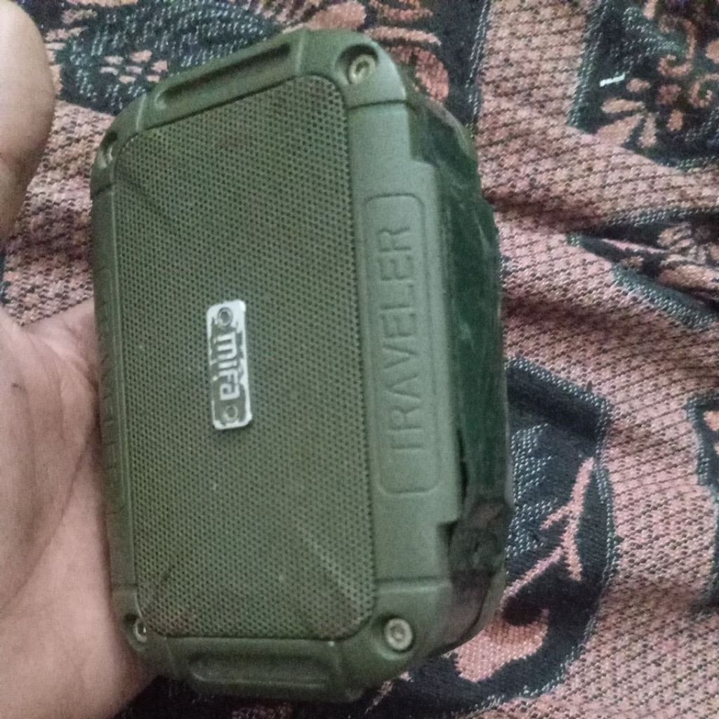 mifa F7 minus karet terkelupas