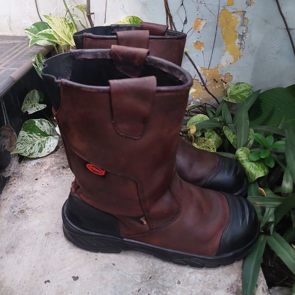 sepatu safety boots Dr osha mustang 3373 size 41(27cm)
