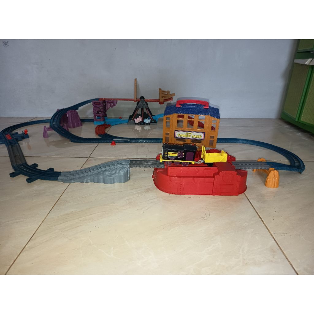 Mainan anak kereta thomas,track master original MATEL,mainan kereta murah