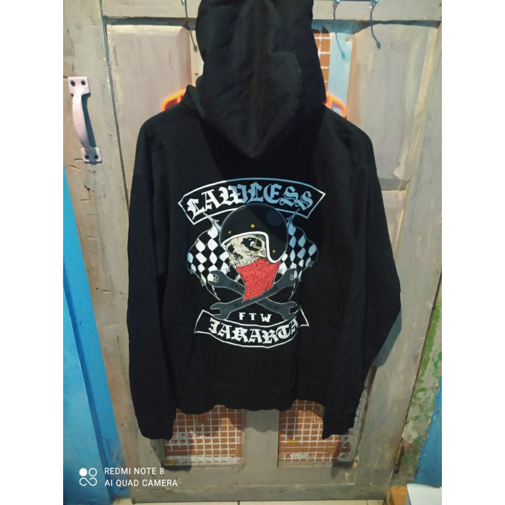 zipp Hoodie lawless jakarta "road Skull " (size L)