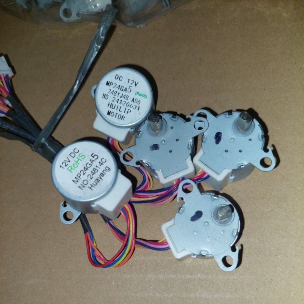 dinamo motor swing ac midea r32