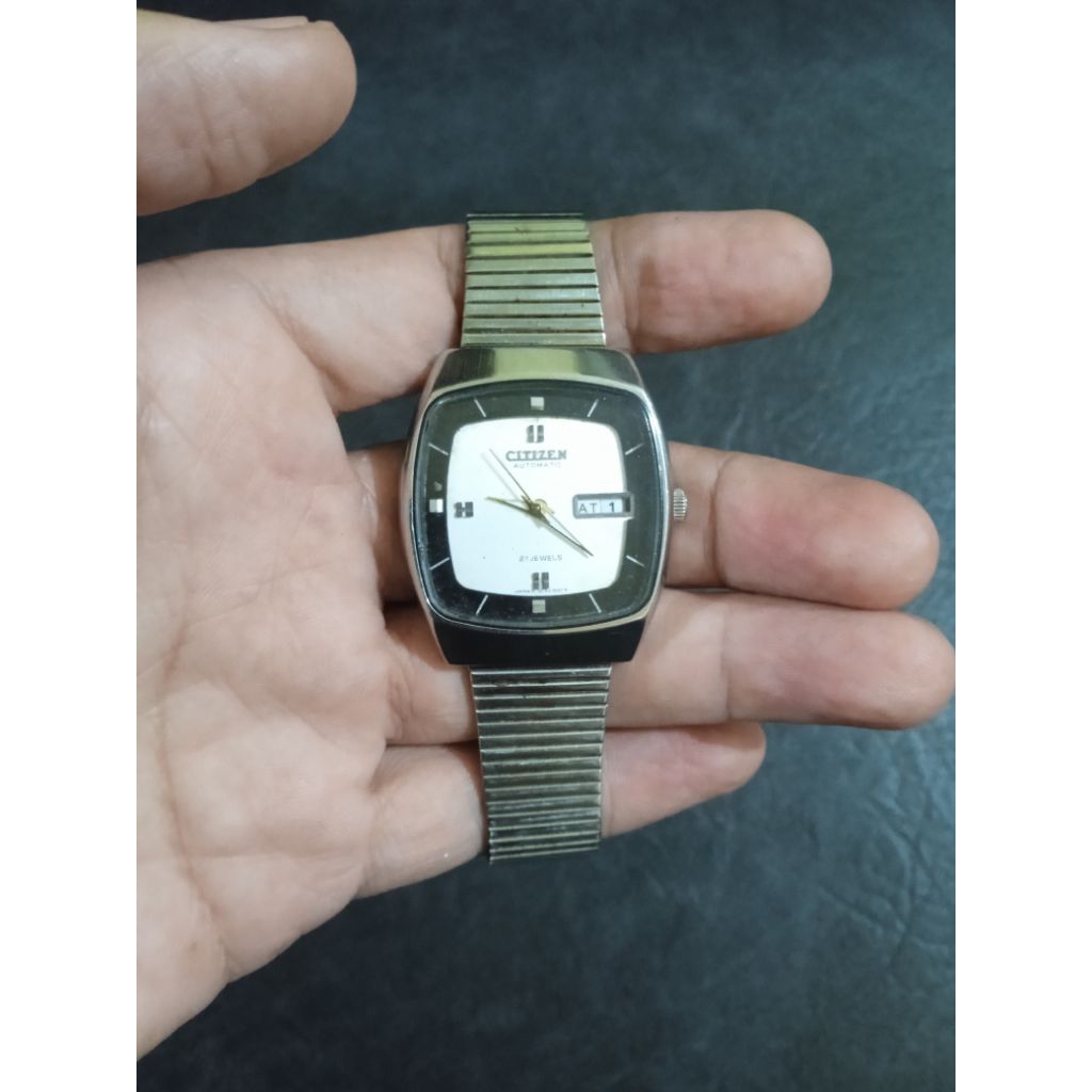 Jam tangan citizen quartz