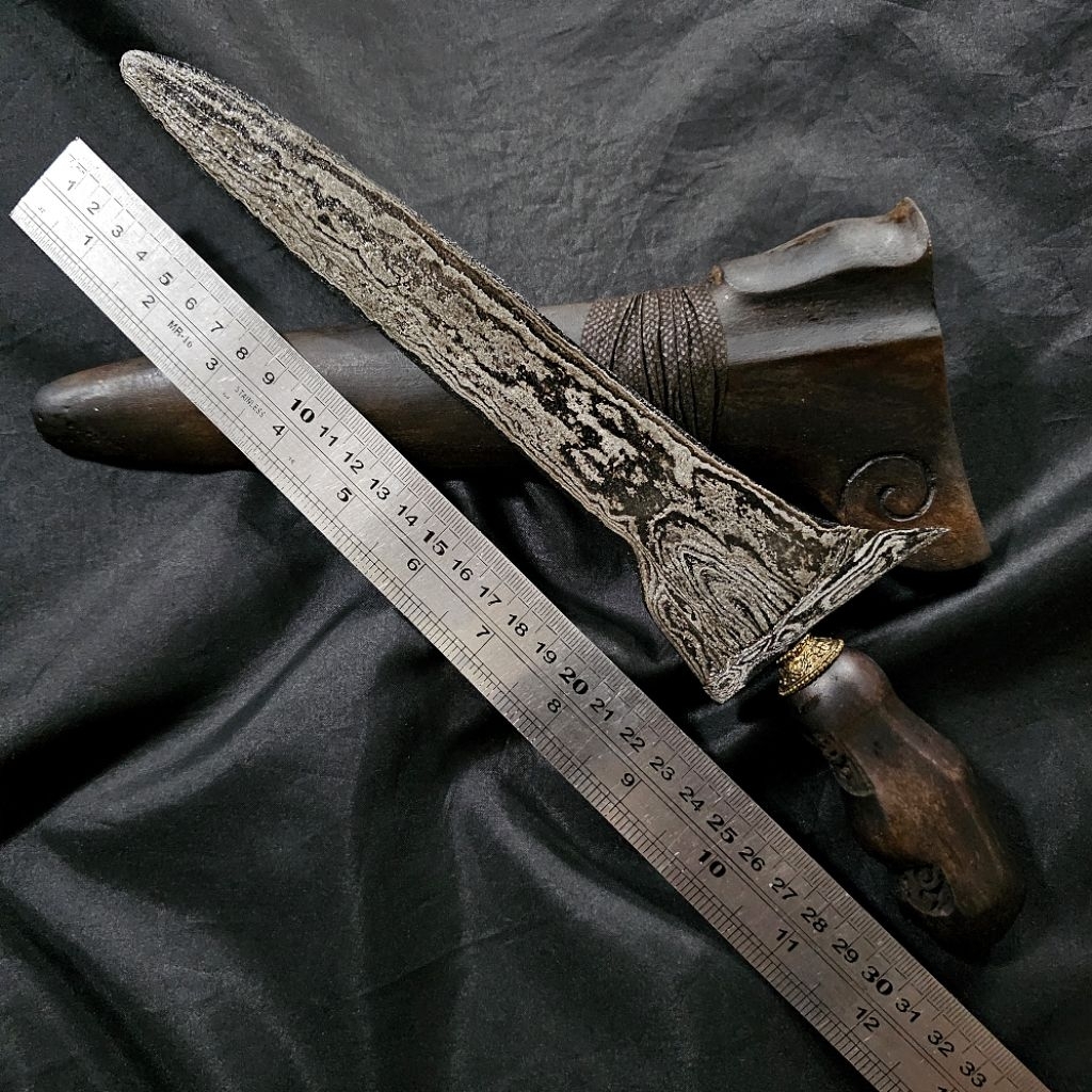 Bethok Sombro Dwipamor Tunggak Semi Wengkon Isen