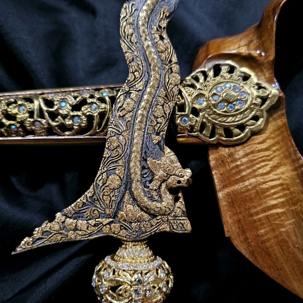 Keris Nogo Sosro XV Luk 13 Kinatah Sepuh Emas Pamor Pedaringan Kebak
